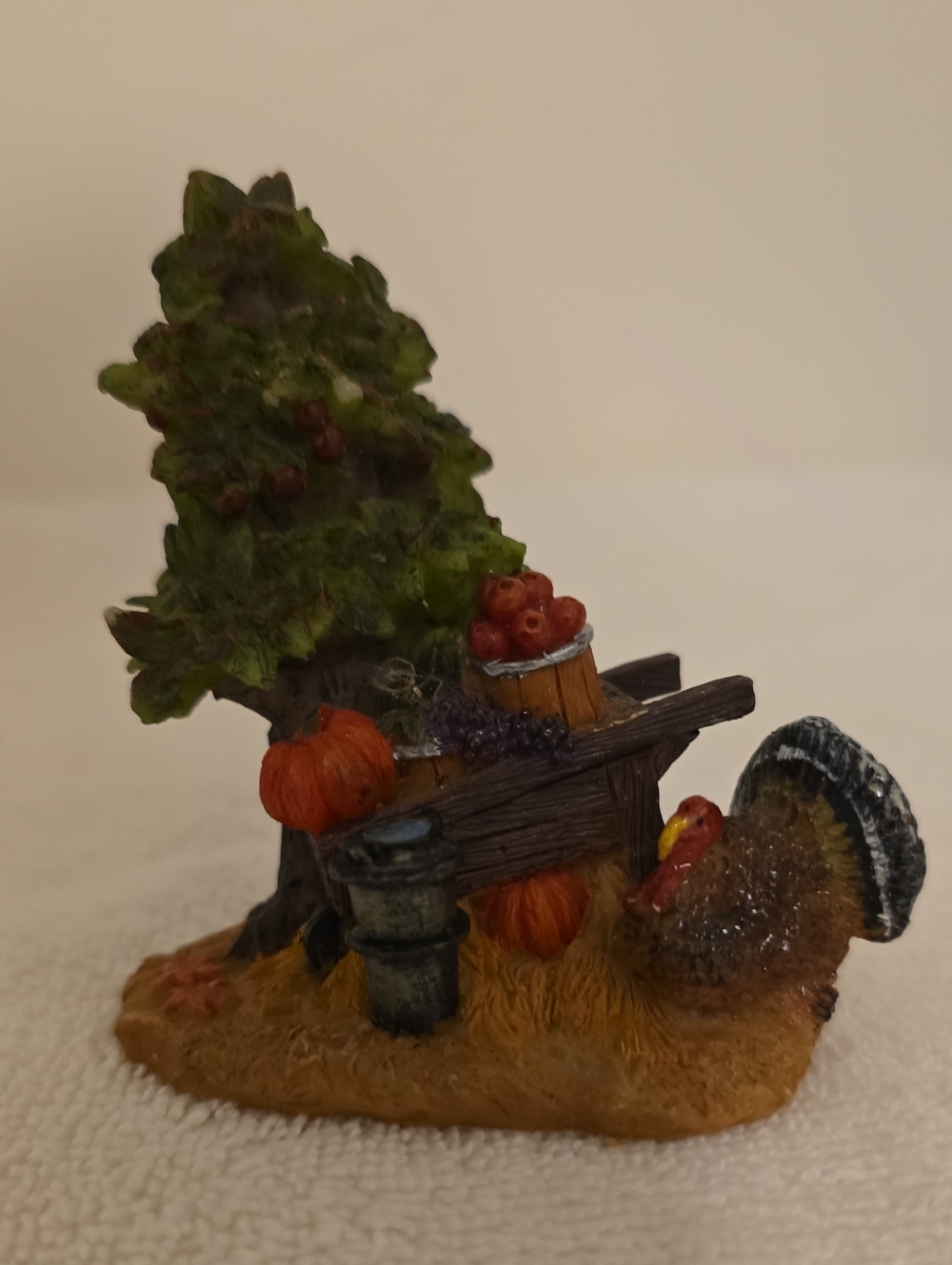 Set of 9 Vintage Fall Harvest Village Figurines - Picture 8 of 16